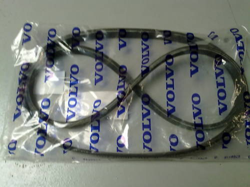 GENUINE VOLVO SERPENTINE / AUXILIARY / POLY V DRIVE BELT S40 V40 30731808 - Picture 1 of 1