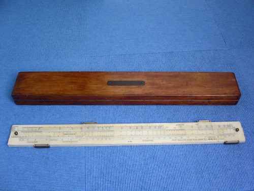 Blundell Rechenschieber PILOT BALLOON SLIDE RULE MARK IV , No. 868 A in Holzbox