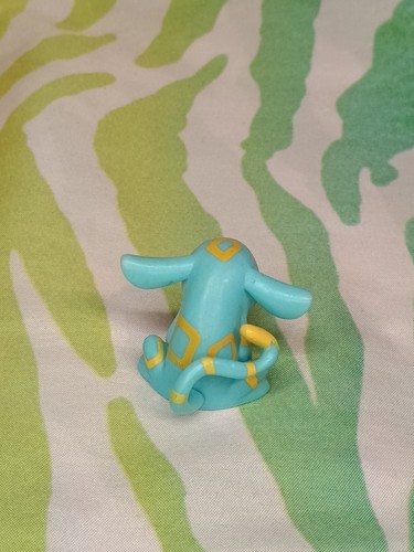 Neopets Bluga Mini Figure 2008 Series 2 - Picture 3 of 7