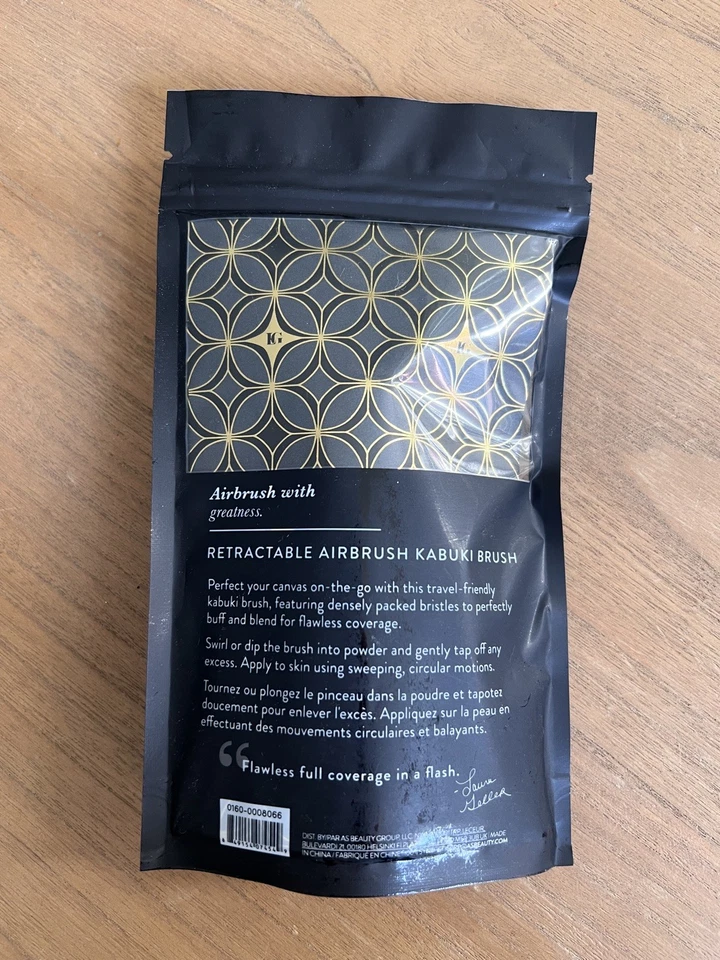 Laura Geller Retractable Kabuki Brush (NEW) - Image 2 of 2