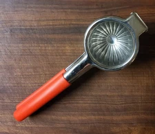 Metal Hand Held Citrus Squeezer