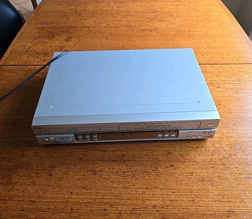 LG V782W Hi-Fi Stereo Video Cassette Recorder/DVD player With Remote - Picture 2 of 16