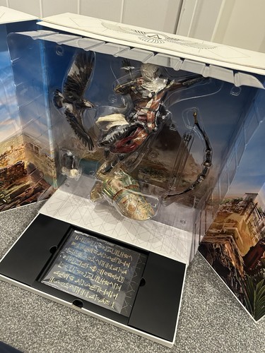 Assassins Creed Origins Dawn of The Creed Collectors Edition - Picture 2 of 6