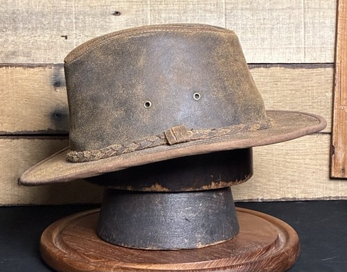 Henschel Leather Safari Hat (Lg. Brown) - Picture 3 of 7