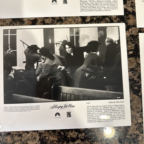 Sleepy Hollow 1999 Press Photo Set of 13 w/ Johnny Depp 8x10 AP24 - Picture 8 of 14