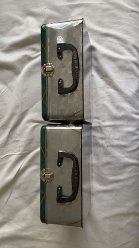 Pokémon TCG - Arceus Collector Chest Lunchbox Tin Spring 2022 - SEALED BOX - Picture 5 of 6