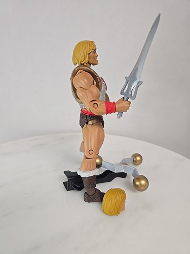 Masters of the Universe Classics FLYING FIST HE-MAN  Loose MOTUC MOTU - Imagen 13 de 22