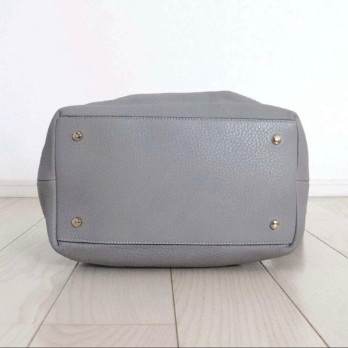 Borsa a mano TOD'S borsa a tracolla pelle grigia fiore donna USATA DAL GIAPPONE - Foto 4 di 10