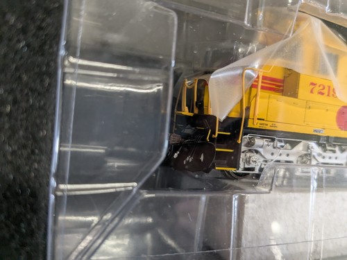 ATHEARN ATHG86106 GENESIS HO SD45-2 LOCOMOTIVE NO SOUND Southern Pacific 7219 - Picture 6 of 24