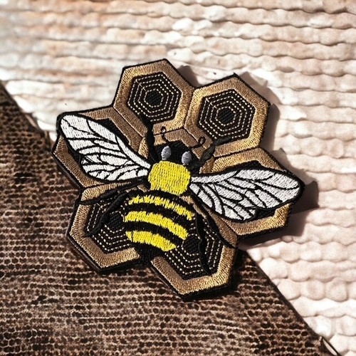 Bee on Honeycomb Patch - 4.48" x 4.98" - Iron On or Sew On - Picture 5 of 7