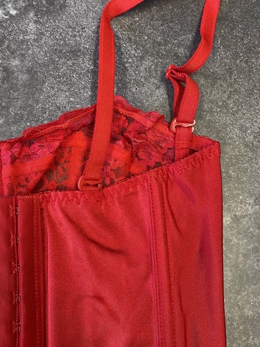 Brandneu rot Spitze Mieder mit passendem String - Größen 32B bis 42DD - Bild 8 von 12
