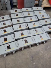 1-FPE CFP332 30A 3ph 4w 240V Fusible Cover Operated Type Plug-in Busplug Device