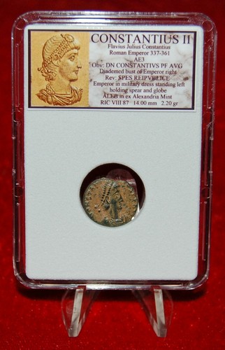 Antigua moneda Imperio Romano Emperador Constancio II en vestido militar sosteniendo globo - Imagen 2 de 4