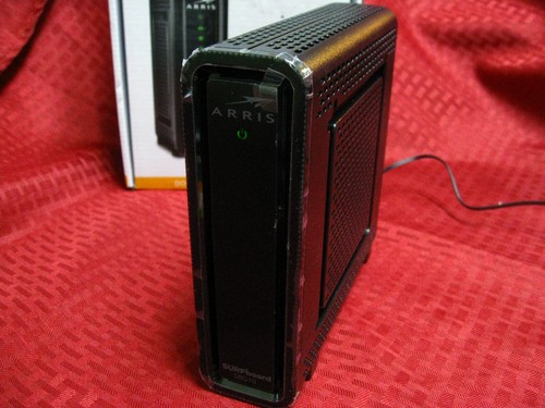ARRIS SURFboard 16x4 DOCSIS 3.0 Wi-Fi Cable Modem, Model SBG10 (Blk) - Picture 2 of 10