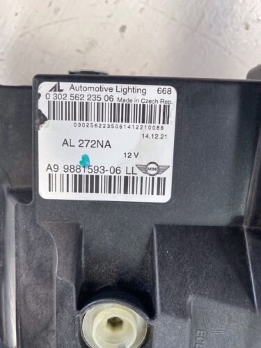2020 2023 MINI COOPER COUNTRYMAN F60 LEFT SIDE LED HEADLIGHT OEM 1 BROKEN TAB - Picture 12 of 12