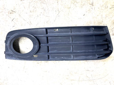 09 10 11 12 AUDI A4 2.0T - FRONT BUMPER GRILLE / RIGHT SIDE 8K0807682A OEM