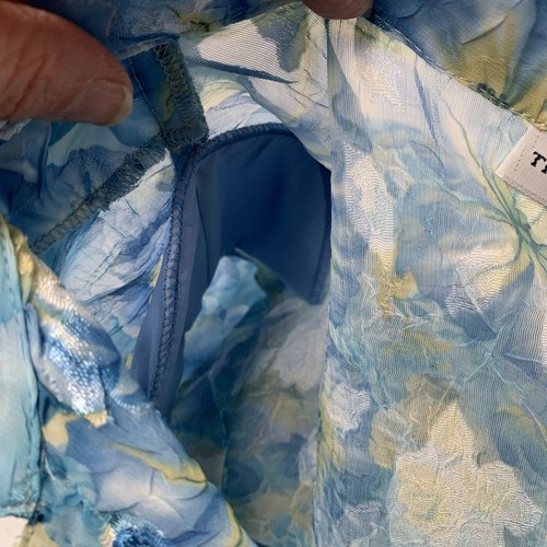 The Tog Shop Bluse Damen Gr. 16 blau Blumenmuster Knopfleiste Crinkle-Schnitt durchsichtig Oberteil - Bild 6 von 13