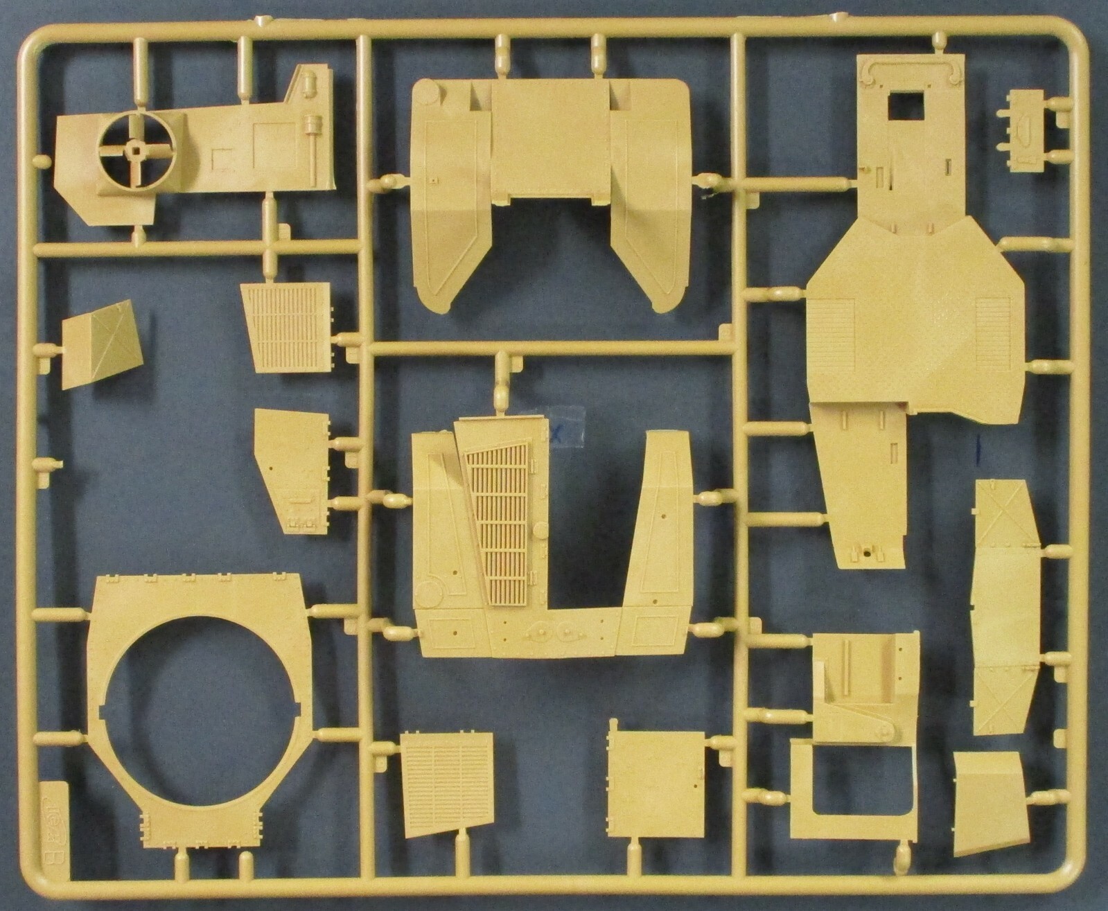 Tamiya 1//35 French Amd35 1940 Armored Car Tam32411 for sale online