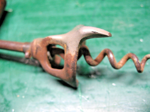 ANTIQUE BELL CORKSCREW & BOTTLE OPENER - Picture 4 of 8