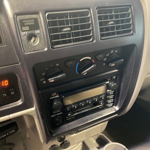1PCS Control Knob of Heater A/C Temperature HVAC Fan for 1995-2004 Toyota Tacoma - Picture 2 of 12