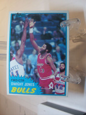 1981-82 Topps Basketball Card #MW68 - Dwight Jones - Chicago Bulls  (96881)