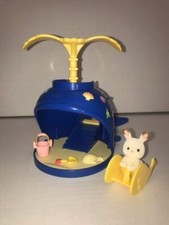 SYLVANIAN FAMILIES SPLASH AND PLAY WHALE 5211 WITH BABY RABBIT