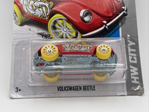Hot Wheels HW City Volkswagen VW Grafftii Beetle International Card #40/250 1:64 - Picture 2 of 7
