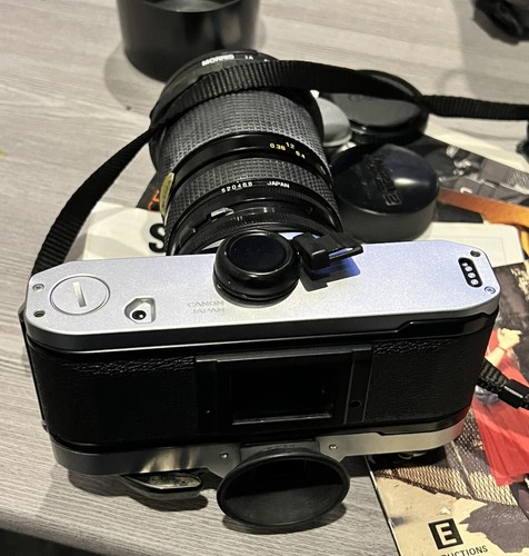 Canon AE-1 Program 35mm SLR Film Camera w/ 2 Lens And Lots Of Extras - BUNDLE ! - Picture 6 of 11