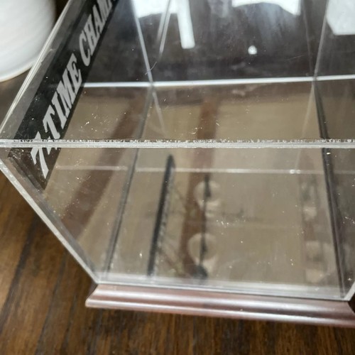 Nascar 7 Time Champion Display Case Wooden Base + Mirrors Acrylic 9 X 7 X 6.25 - Picture 2 of 5