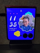 Motorola razr+ - 256 GB - Black (TikTok downloaded)