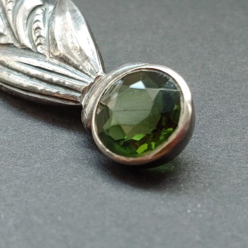 Old Silver Brooch P. Aecker Handmade 835 Silver Presumably with Peridot - Picture 6 of 11
