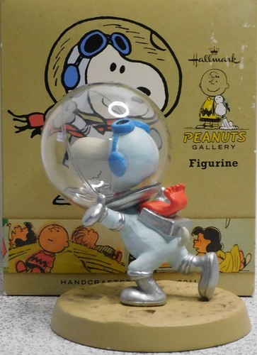 Statuetta Peanuts Snoopy ""The Sky's the Limit"" Hallmark Gallery nuova con scatola - Foto 6 di 11