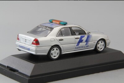 MINICHAMPS AMG-Mercedes C 36 ミニカー 1/43 RARE MERCEDES-BENZ C36 AMG W202 F1 MEDICAL CAR 2003