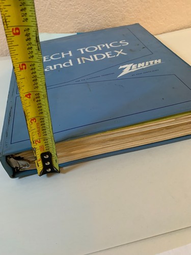 Zenith Tech Topics Radio TV Stereo Video Hi-Tech Book Manual  1973 1974 - Picture 15 of 15