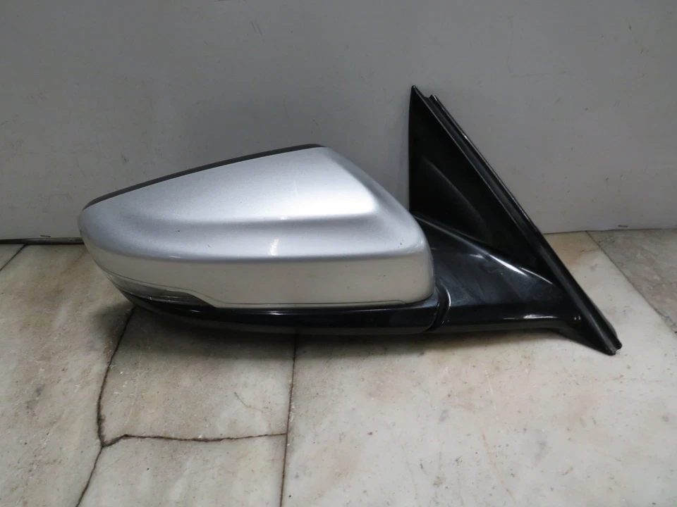 Cadillac CT6 2017 cámara retrovisor lateral derecho plegable plateado metálico 636R Foto 3 de 4