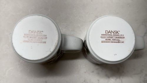 Dansk Holiday Harvest Set of 2 Mugs 4 oz Holly Fruit Berries Ribbon - Picture 8 of 8