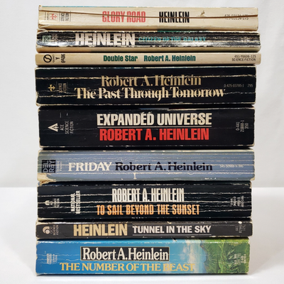 Robert A Heinlein Books Lot Of 9 Novels Vintage Science Fiction