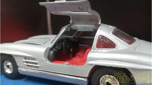 Corgi 811 1954 Mercedes 300SL - Picture 5 of 11