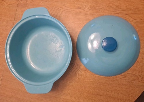 Vintage Turquoise Prizer-Ware RC2 Cast Iron Enamel Casserole Pot w/ Lid - Picture 2 of 4