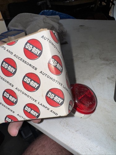 Do-Ray 784 Red Clearance Market Truck Light Lamp 12volt Part Free Shipping - Picture 7 of 7