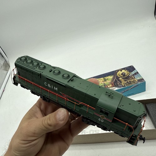 Athearn #60 HO Scale C&MI Chicago Illinois Mid SD-9 Powered Diesel Locomotive - Picture 11 of 13