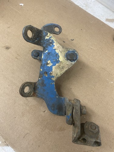 AUTO TRANS KICK DOWN LINKAGE Bracket 68 69 CHARGER 273 318 MOPAR 2Bbl Carburetor - Picture 5 of 12