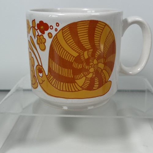 2 x Vintage Mugs Snail & Pig 1970s Pottery Orange Yellow Retro Cool Cute Cup - Picture 3 of 15