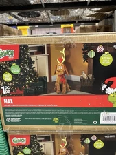 Dr. Seuss 4-Ft The Grinch Max The Dog Christmas Musical Animatronic Batteries