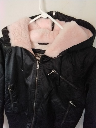 Guess Comany Y2K CROPPED BOMBER JACKET BLACK AND PINK - Picture 3 of 18