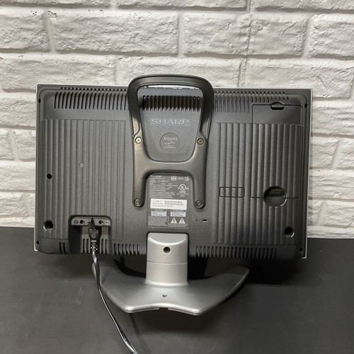 Sharp AQUOS LC-15B8U-S 15" LCD TV RETRO GAMING With OEM Remote dorm RV Camping - Picture 3 of 22