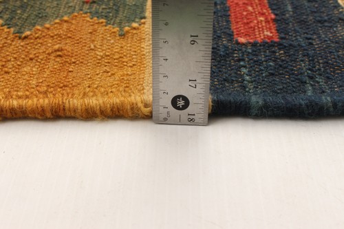 Vintage Hand Woven Traditional Kilim Rug 5'0" x 7'0" Oriental Wool Carpet - Picture 6 of 9