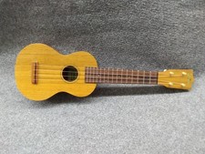 FAMOUS Ukulele FS-5 - Reliable Soprano Ukulele