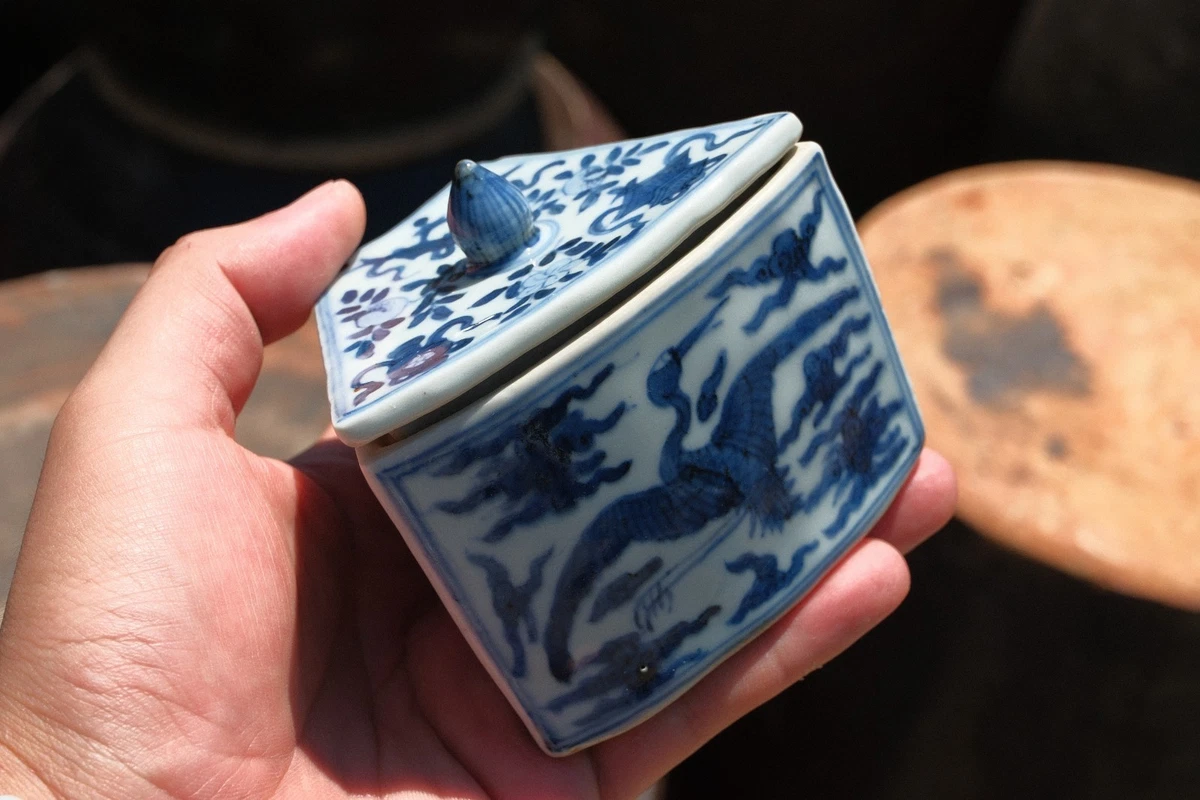 Blue Porcelain & Pottery Antique Chinese Boxes for sale | eBay