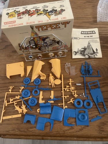1969 Aurora TeePee T Model Kit - Picture 3 of 3
